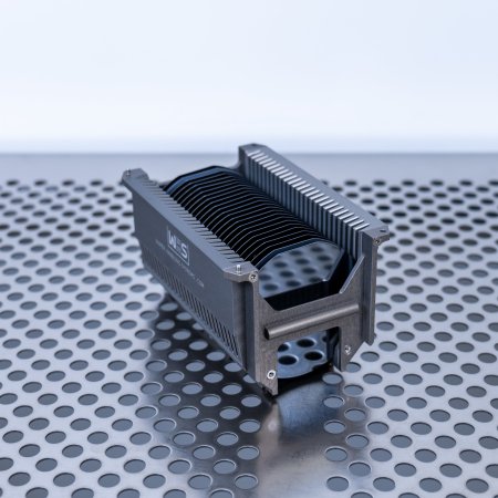 Cassette anodisée dure et transparente de 3 po (76 mm) en aluminium | 25 fentes Paroi d’extrémité / H-bar | Angulaire | MOQ 1